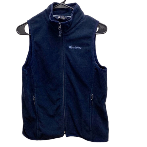 American eagle performance woman’s size medium navy blue vest with pockets - Picture 1 of 7